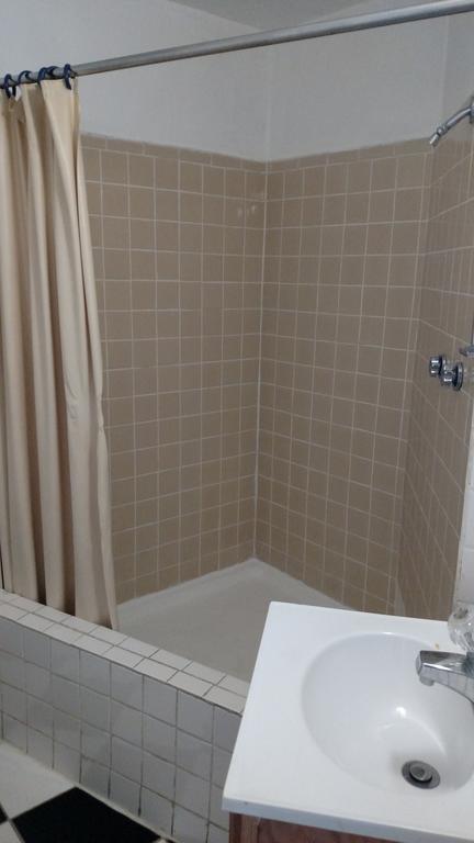 ليتلتون Essex House Motel المظهر الخارجي الصورة