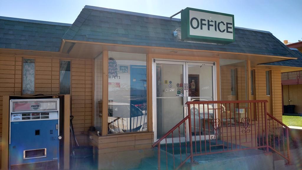 ليتلتون Essex House Motel المظهر الخارجي الصورة
