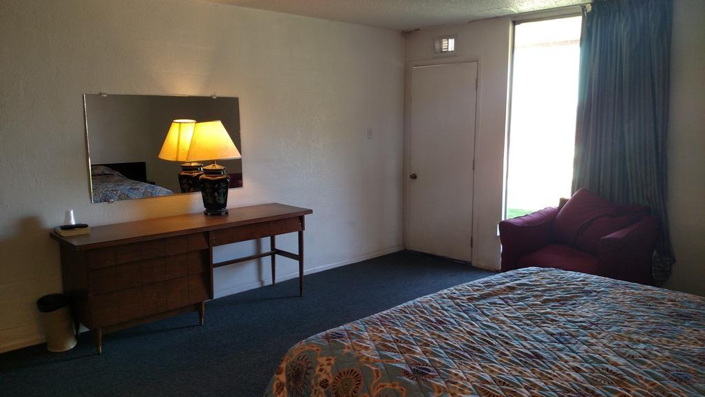 ليتلتون Essex House Motel المظهر الخارجي الصورة